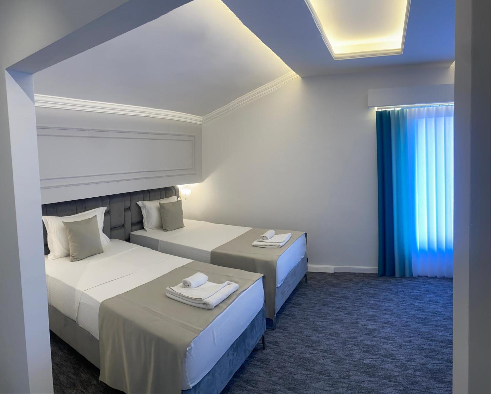 Hotel Ideall Podgorica Exterior photo